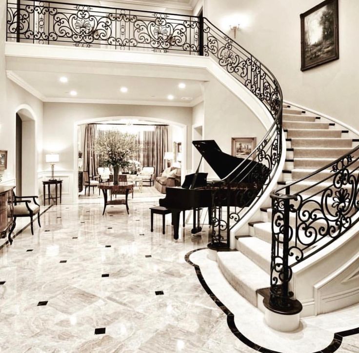 Curved Staircase